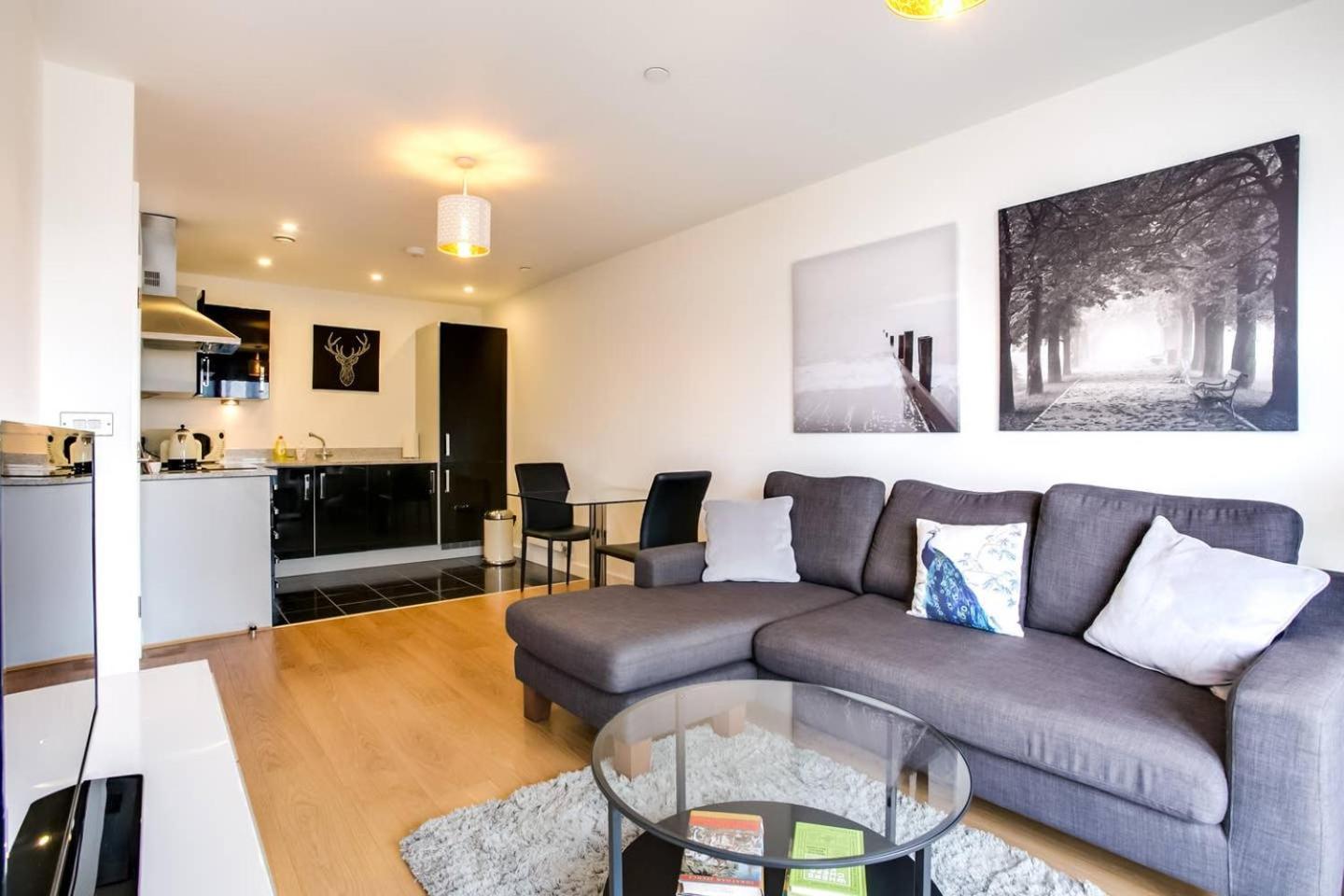Guestready - Comfort By The Thames, W/ Balcony London Ngoại thất bức ảnh